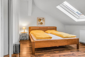 Chic 2BR Shared Apt in Vienna Minutes to City Centre